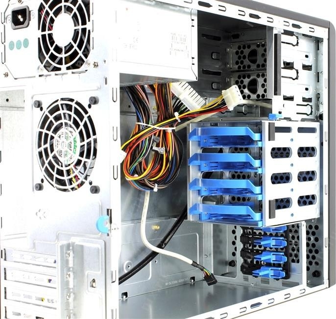 Серверный корпус SuperMicro CSE-731D-300B